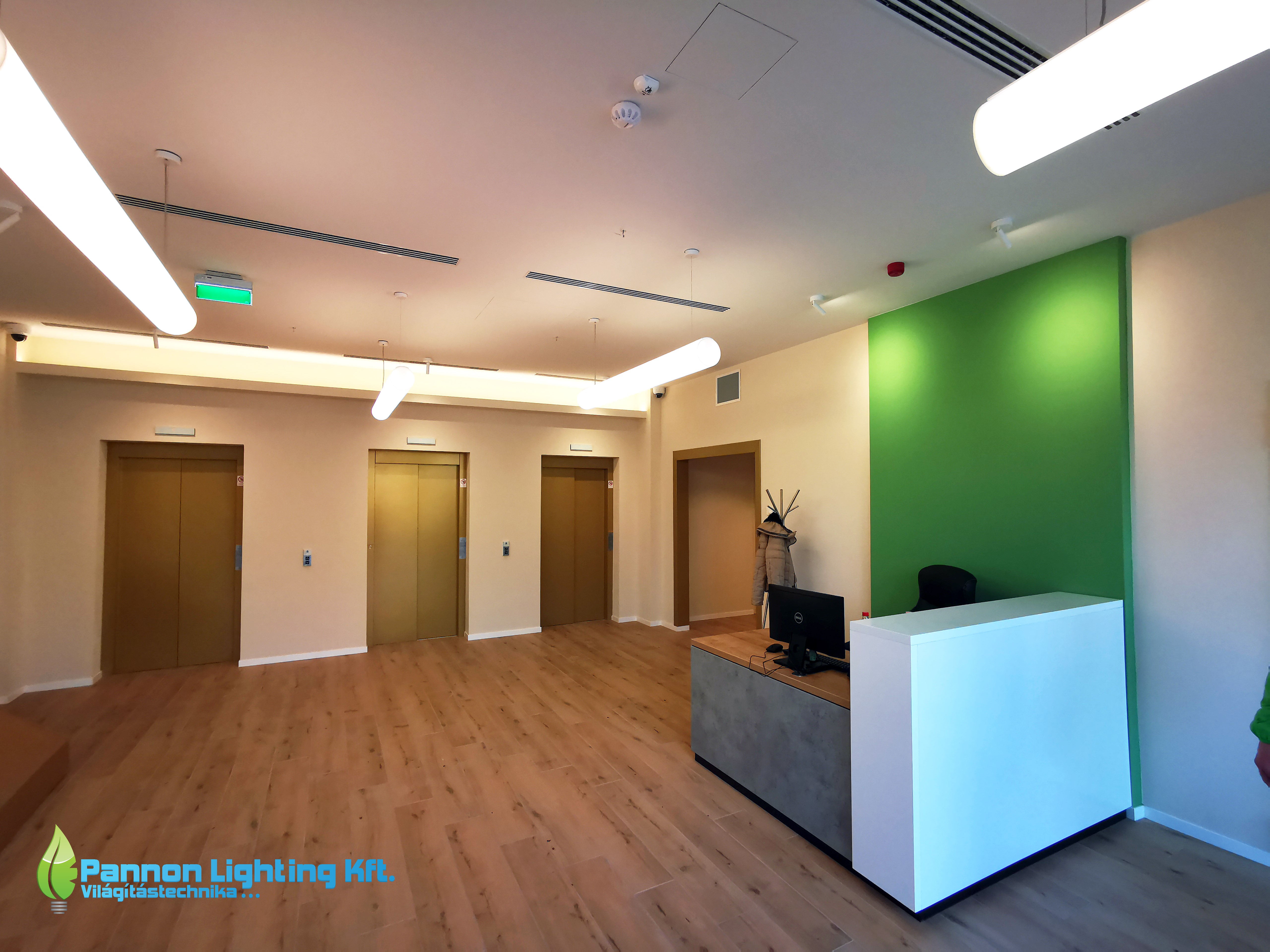 Dizájn világítás az Alphagon irodaházban