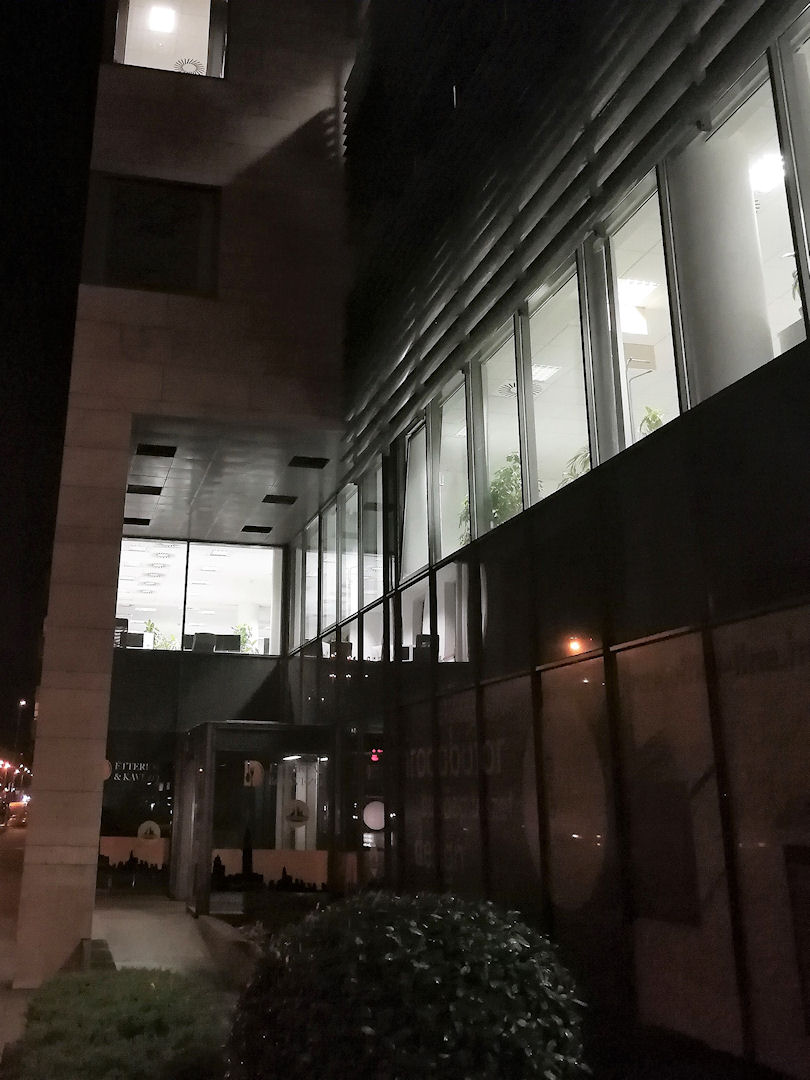 IP WEST Irodaház kültéri világításának korszerűsítése