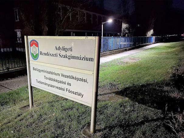 KÜLTÉRI VILÁGÍTÁS  korszerűsítése Adyligeten