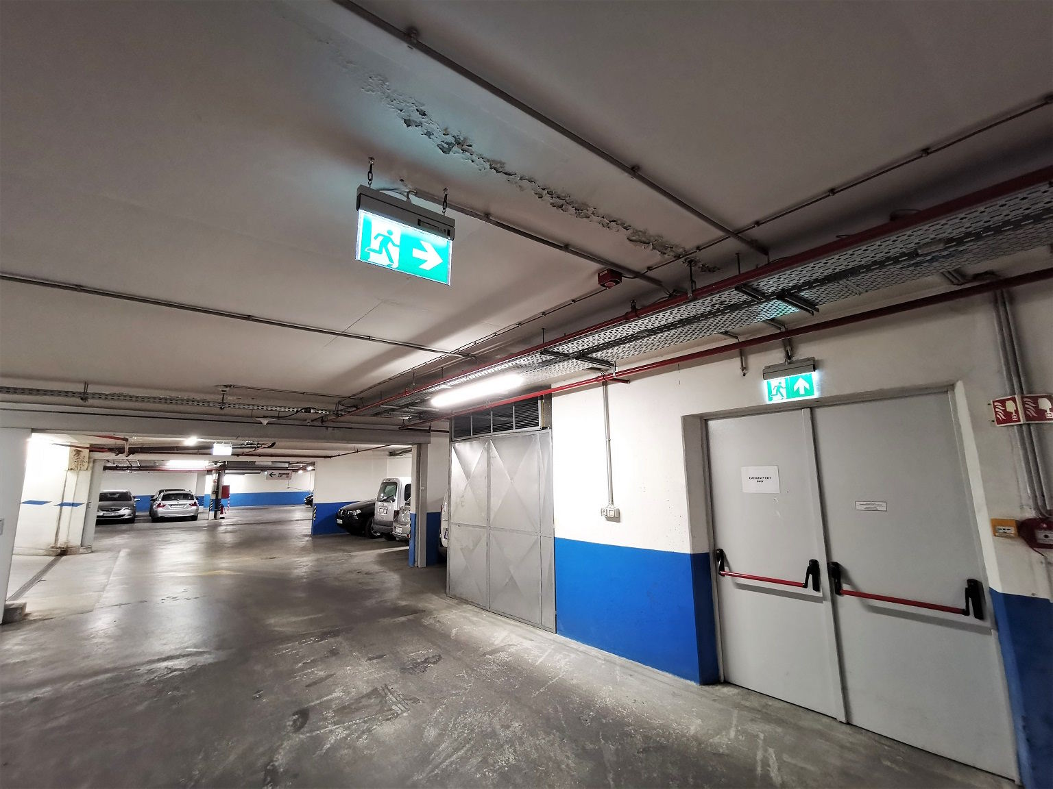 Parkolóvilágítás a New York Palace Hotelben